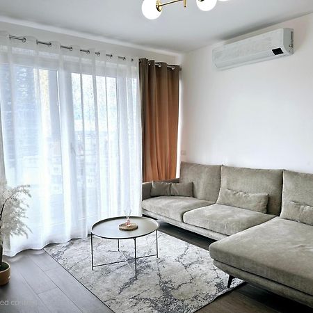 Free Parking Skanderbeg Square - Spacious Central Apartment تيرانا المظهر الخارجي الصورة