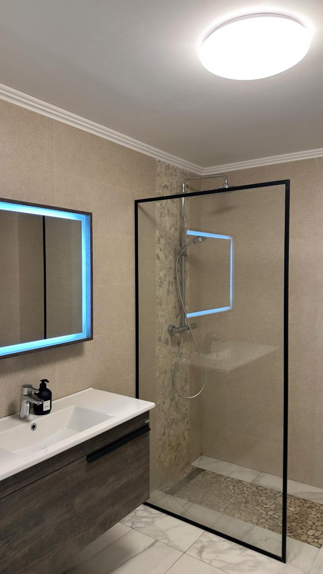 Free Parking Skanderbeg Square - Spacious Central Apartment تيرانا المظهر الخارجي الصورة