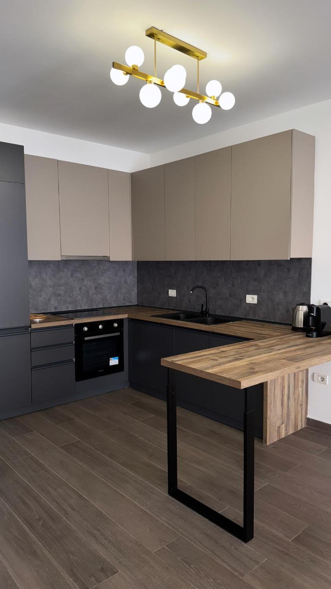 Free Parking Skanderbeg Square - Spacious Central Apartment تيرانا المظهر الخارجي الصورة