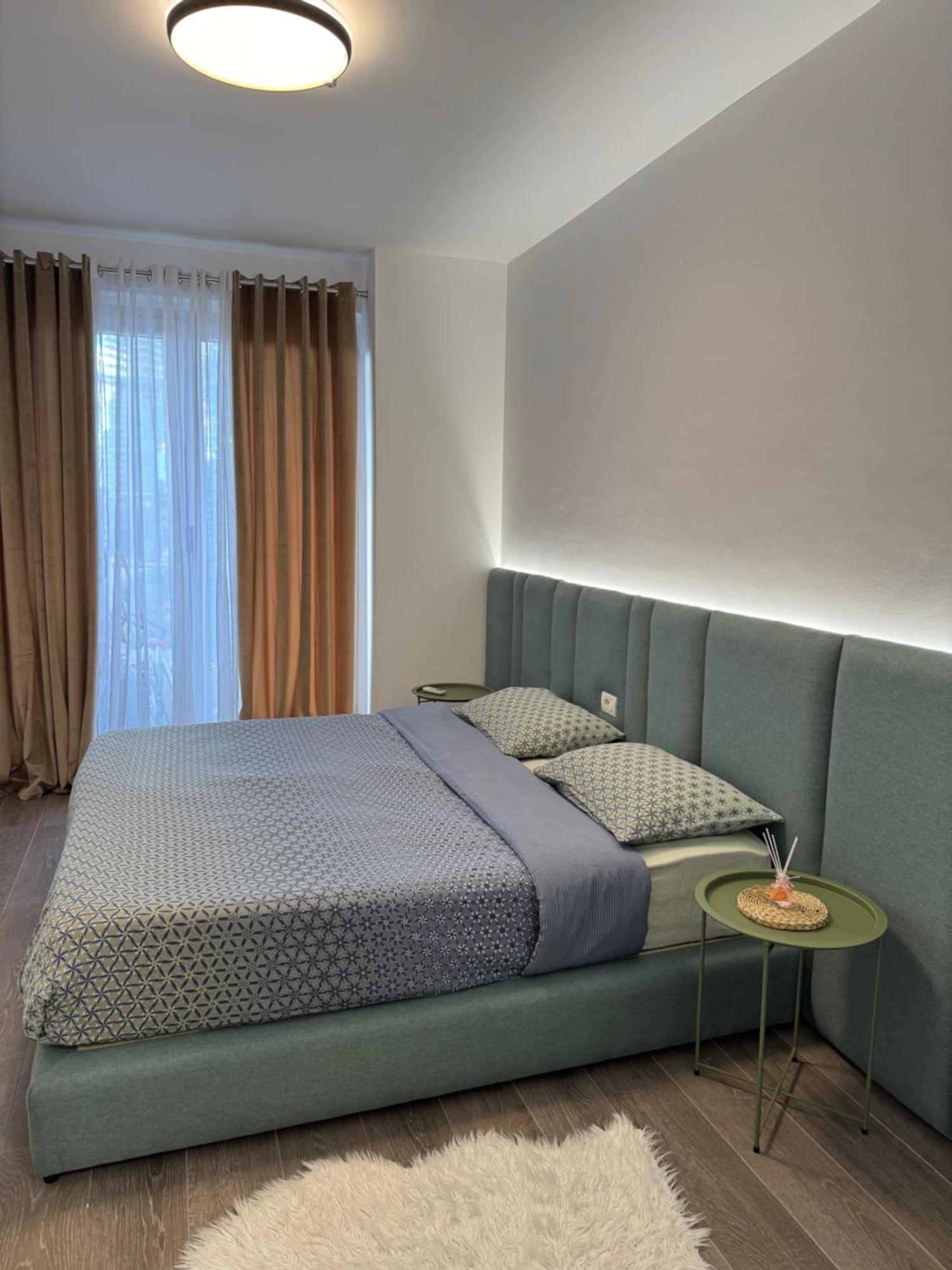 Free Parking Skanderbeg Square - Spacious Central Apartment تيرانا المظهر الخارجي الصورة
