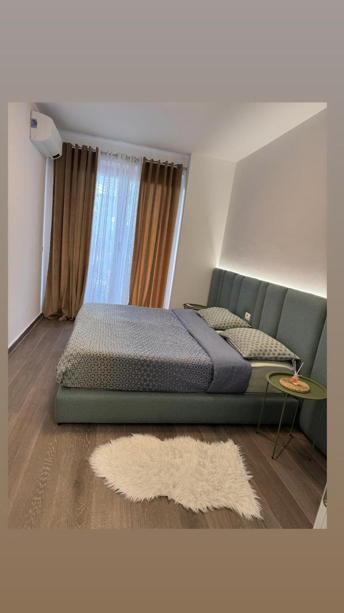 Free Parking Skanderbeg Square - Spacious Central Apartment تيرانا المظهر الخارجي الصورة